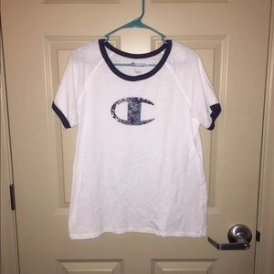 **Champion Tee